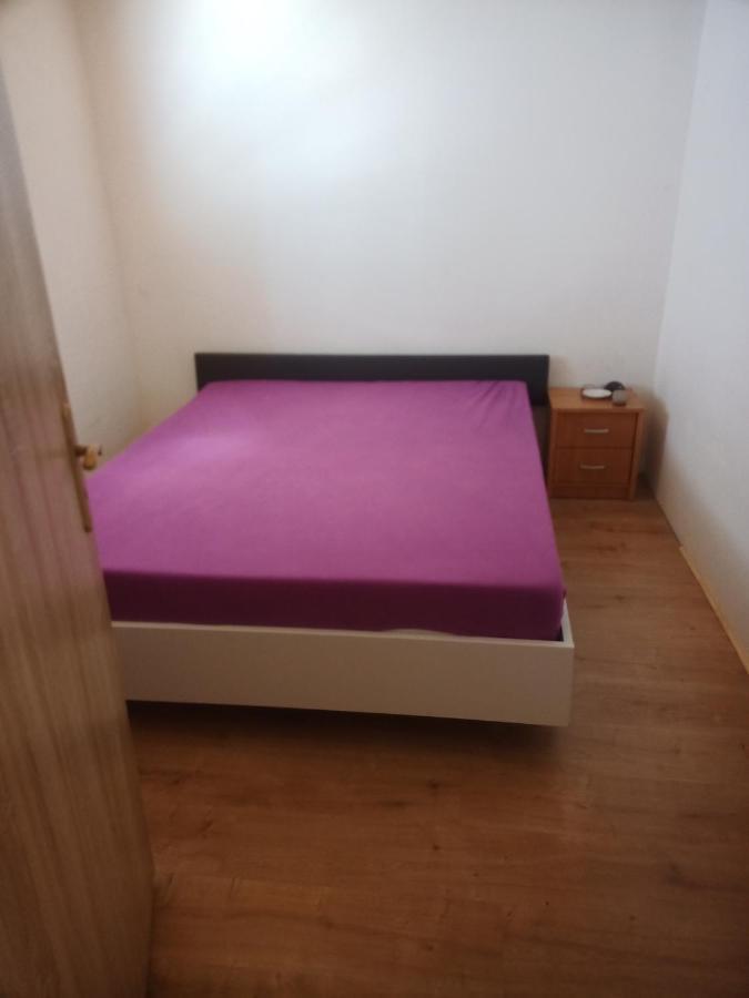 Na Červené louce 4 - ECONOMY CLASS Cheb Exteriér fotografie